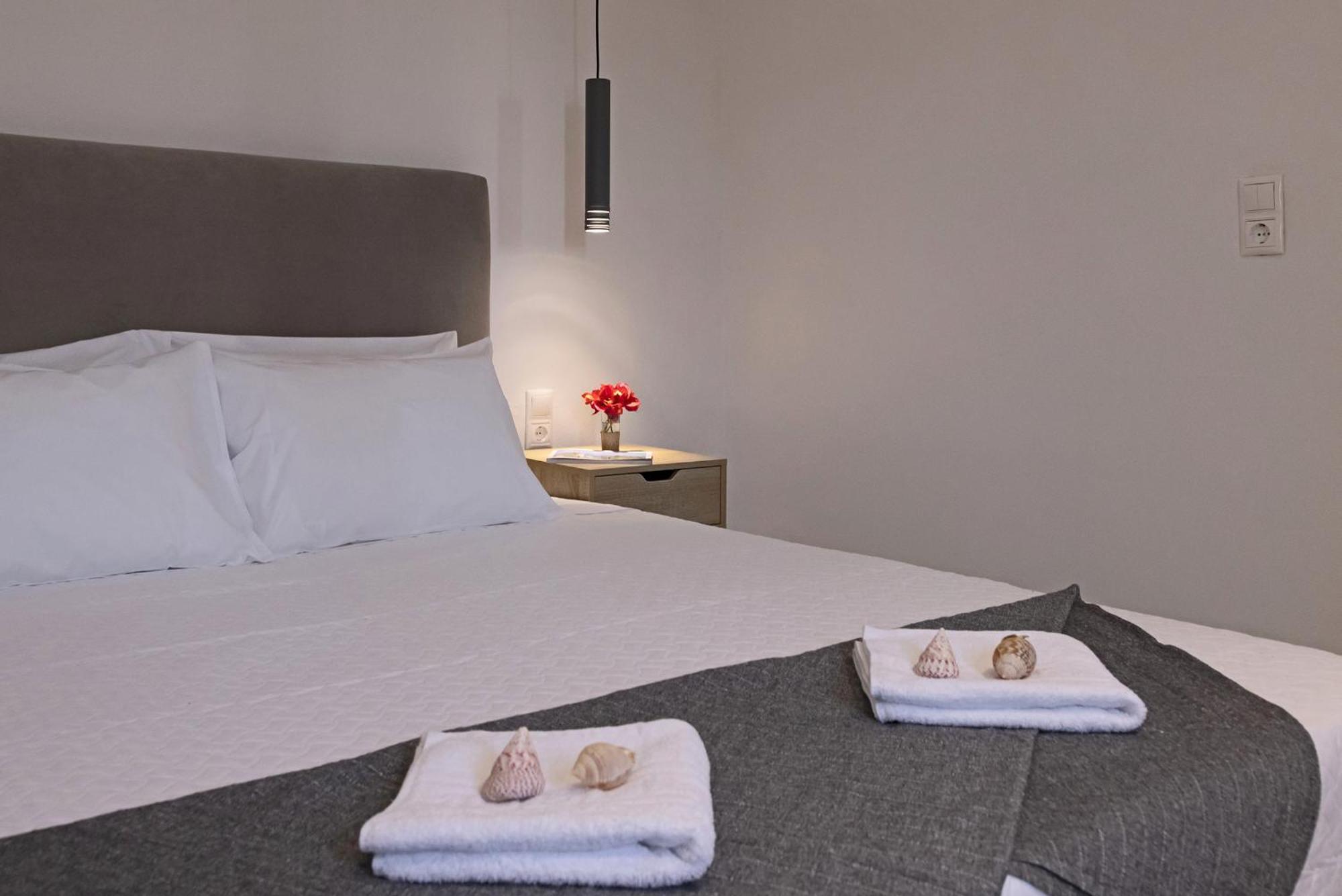 Chrysonisos Suites With Sunset & Seaviews Near Kini Esterno foto
