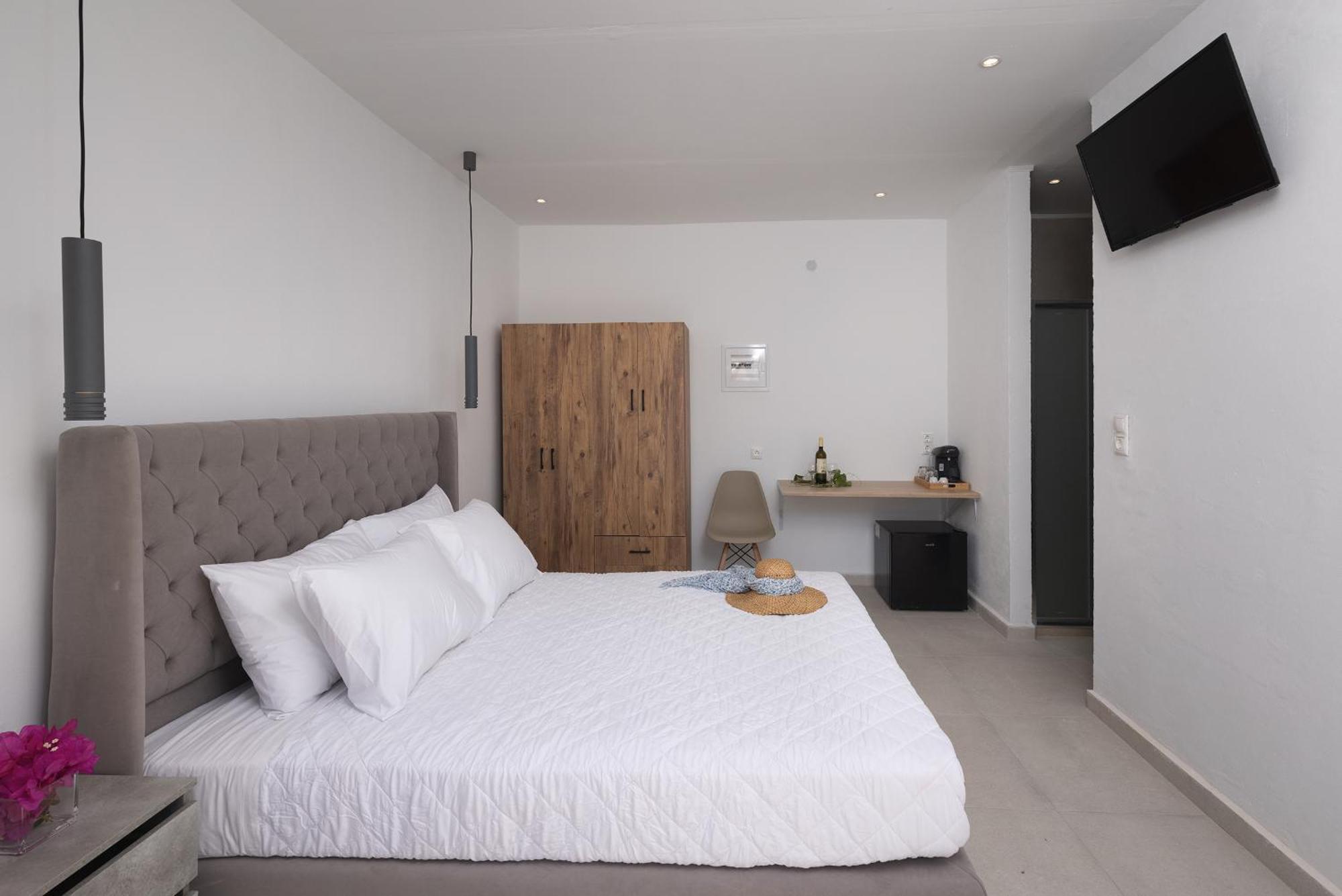 Chrysonisos Suites With Sunset & Seaviews Near Kini Esterno foto